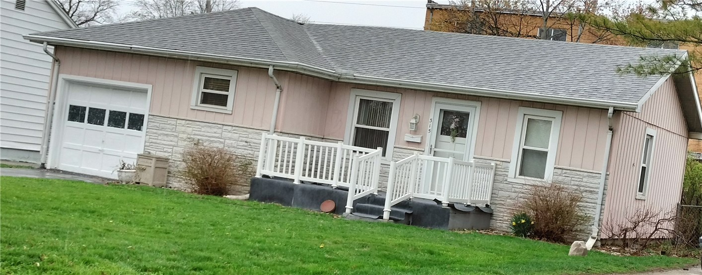 315 S 22nd Place Property Photo