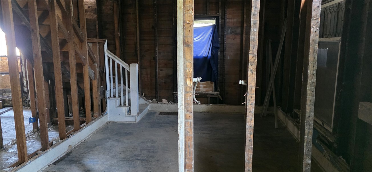 1110 Martin Street Property Photo 9