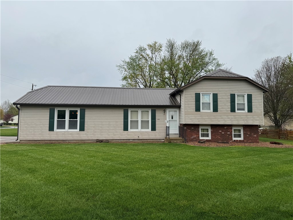 1101 W Rickelman Avenue Property Photo