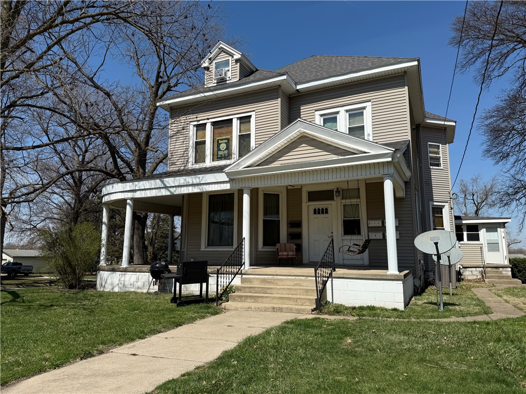 300 E 2nd Street Property Photo