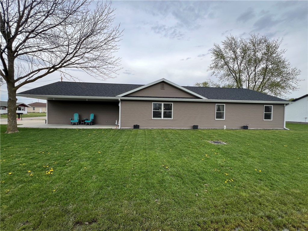 419 E Section Street Property Photo