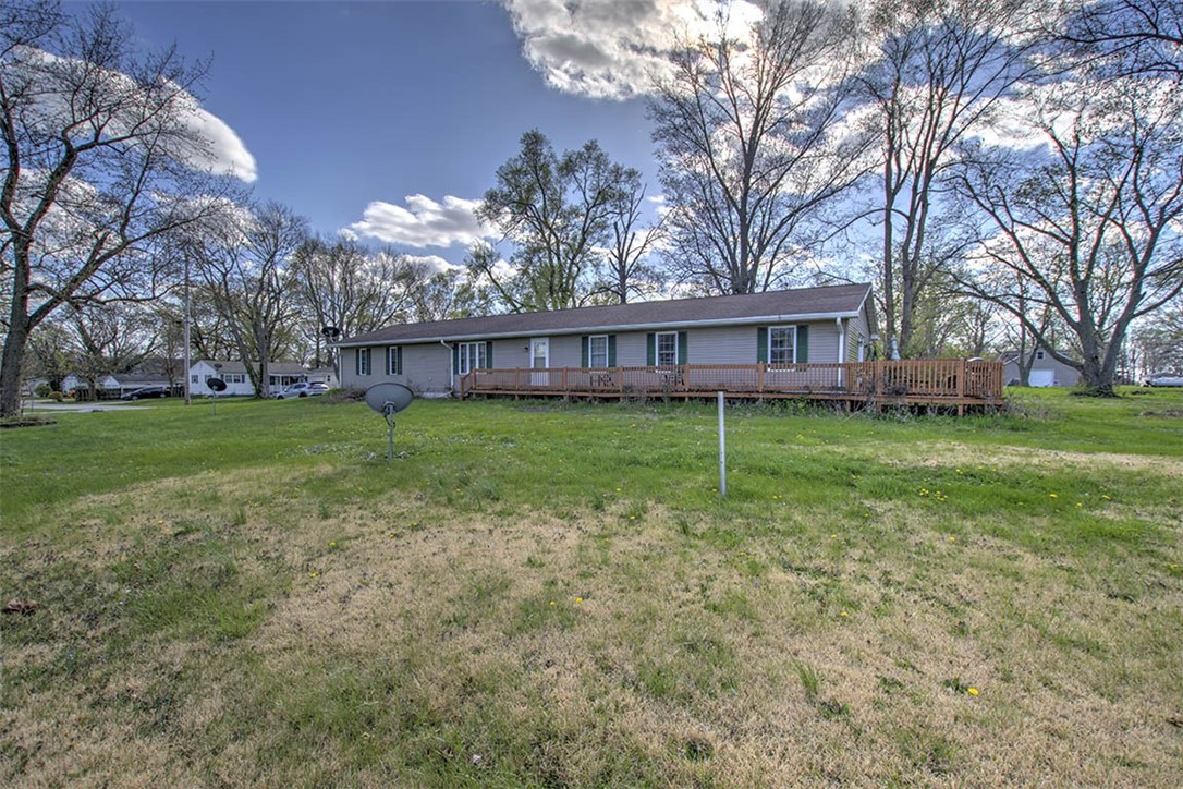 290 E Broadway Street Property Photo 2