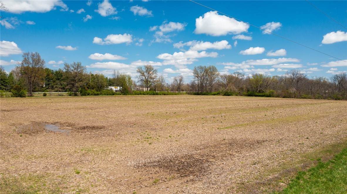 E 1600th Street Property Photo 13