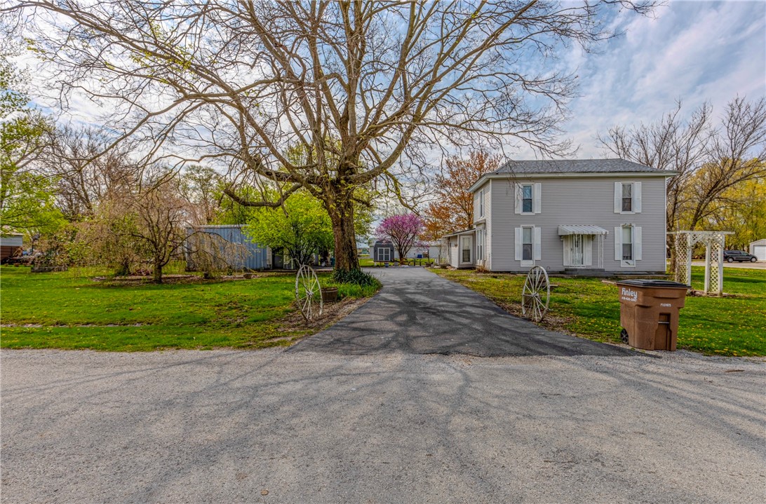 109 Benton Street Property Photo