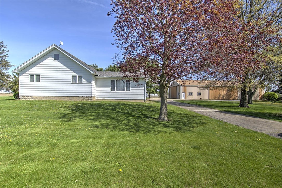 102 E 50 North Road Property Photo 1