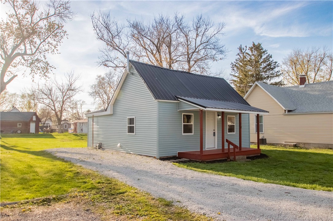 10 Ash Street Property Photo