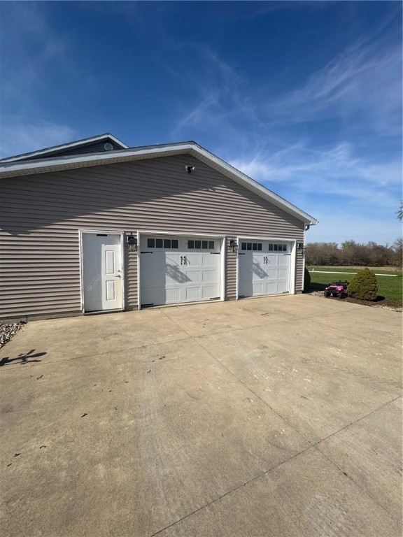 1729 N County Road 2300 E Property Photo 5