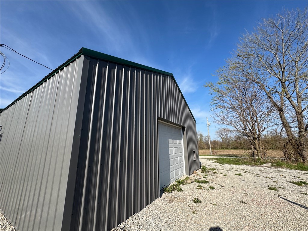 1729 N County Road 2300 E Property Photo 6