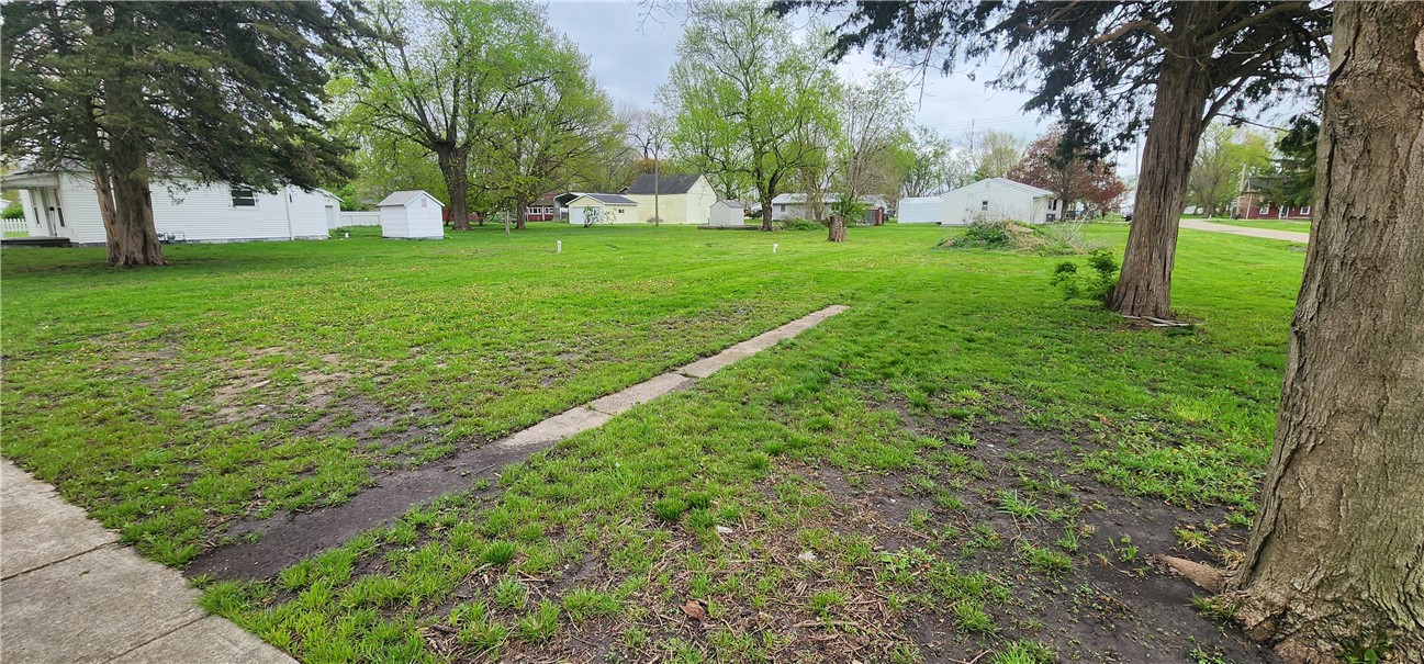 621 Broadway Avenue Property Photo 2