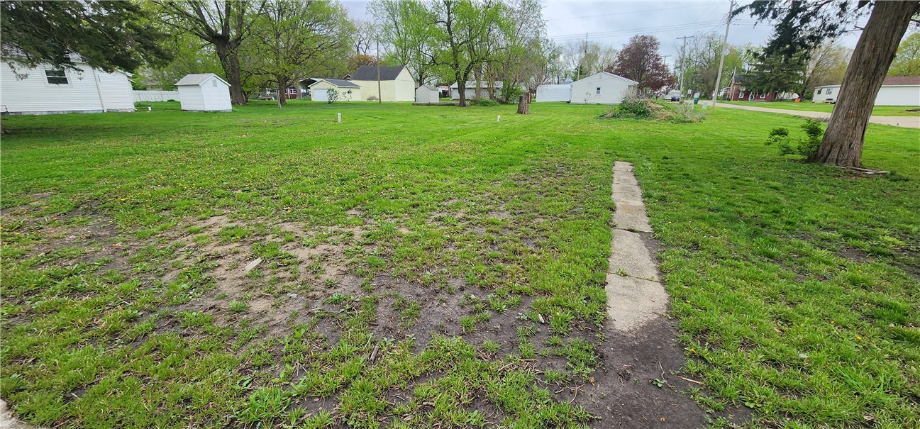 621 Broadway Avenue Property Photo 3