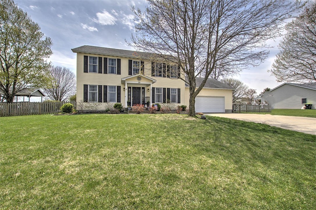 39 View Circle Property Photo