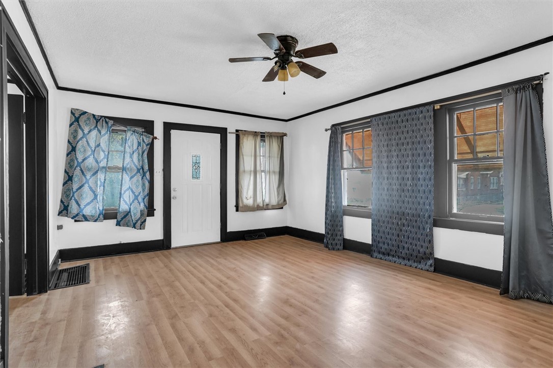 1504 N Monroe Street Property Photo 9