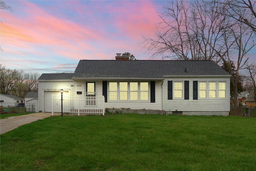 3234 E Fulton Avenue Property Photo 1