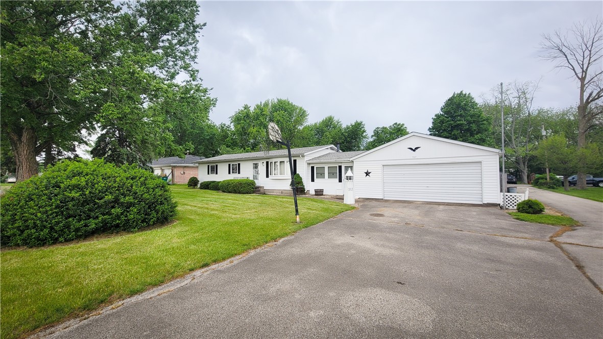 707 S Airport Road Property Photo 2