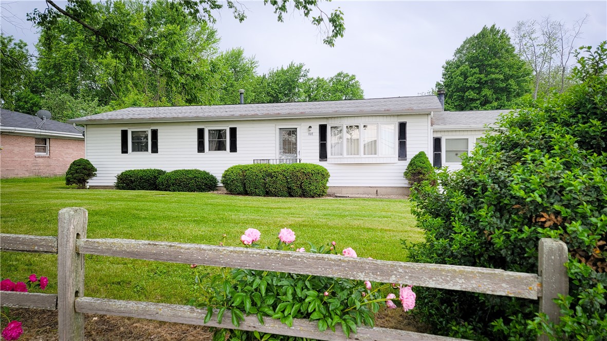 707 S Airport Road Property Photo 3