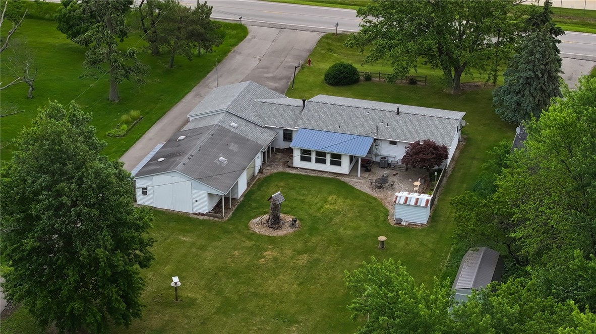 707 S Airport Road Property Photo 8