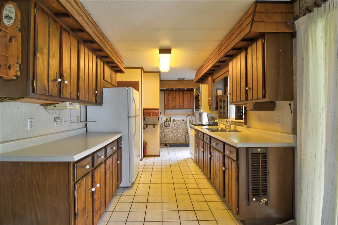 707 S Airport Road Property Photo 14