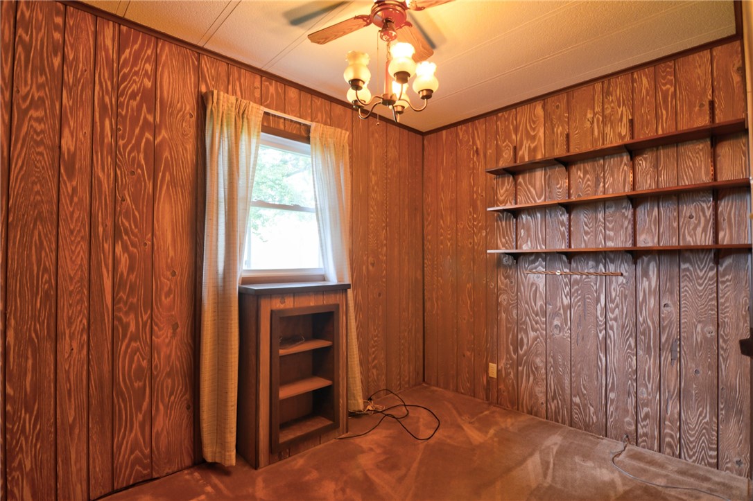 707 S Airport Road Property Photo 23