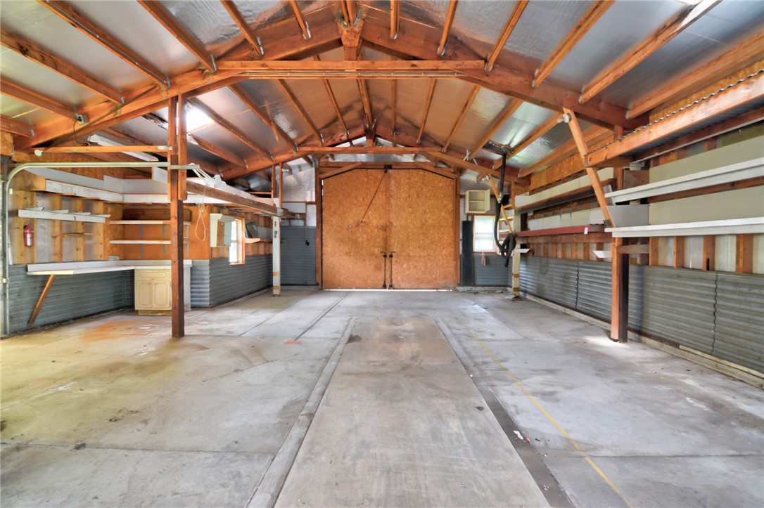 707 S Airport Road Property Photo 44
