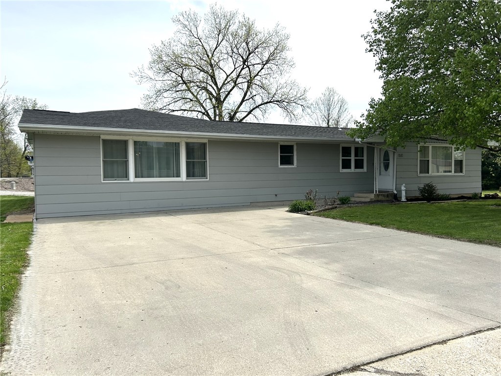 1511 E Country Avenue Property Photo
