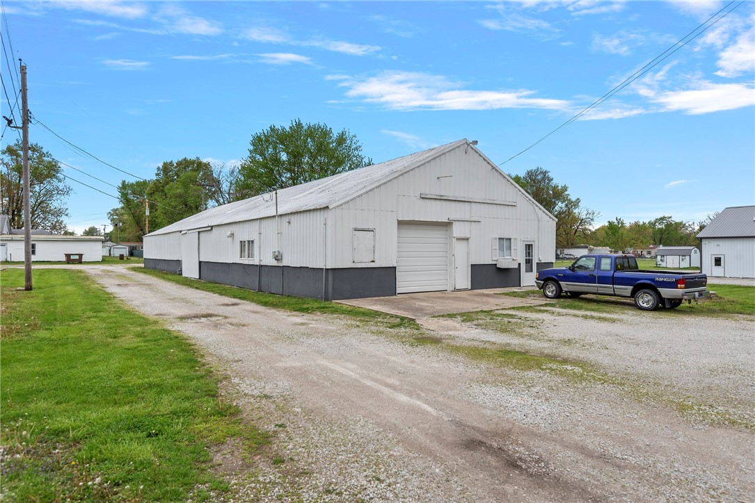 200 N Park Avenue Property Photo 2