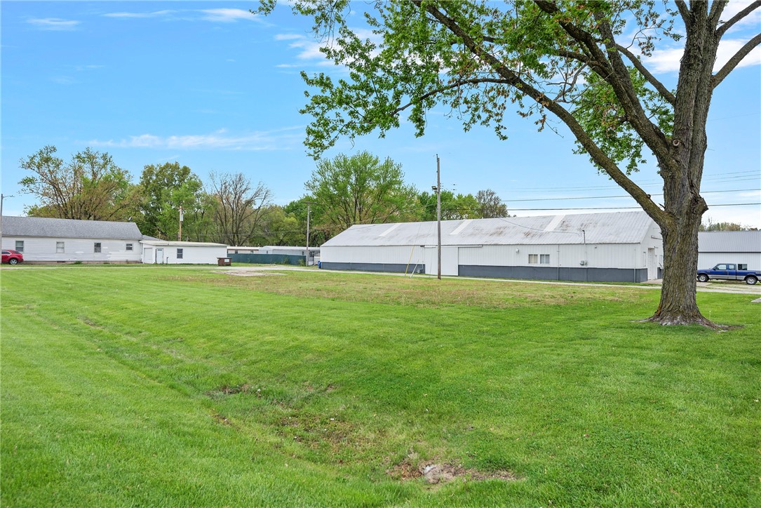 200 N Park Avenue Property Photo 4