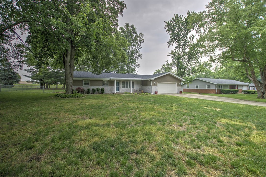 5354 N Macarthur Road Property Photo