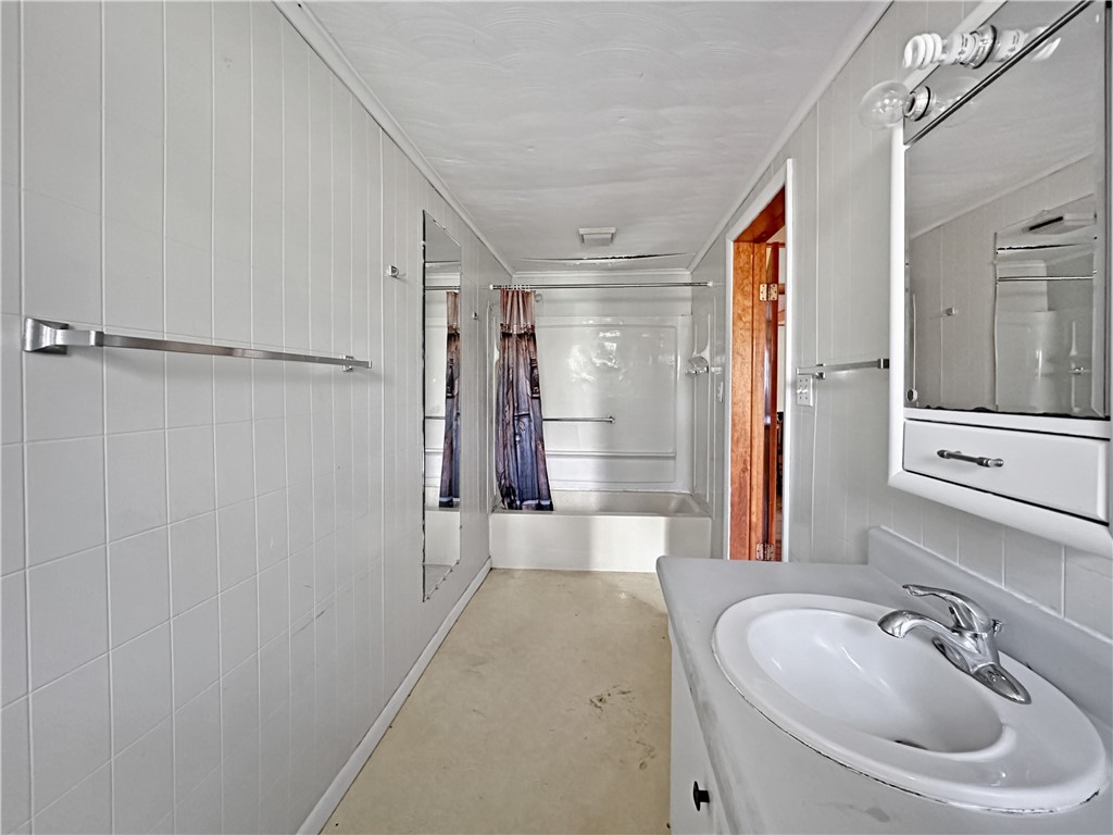 312 Ashmore Road Property Photo 11