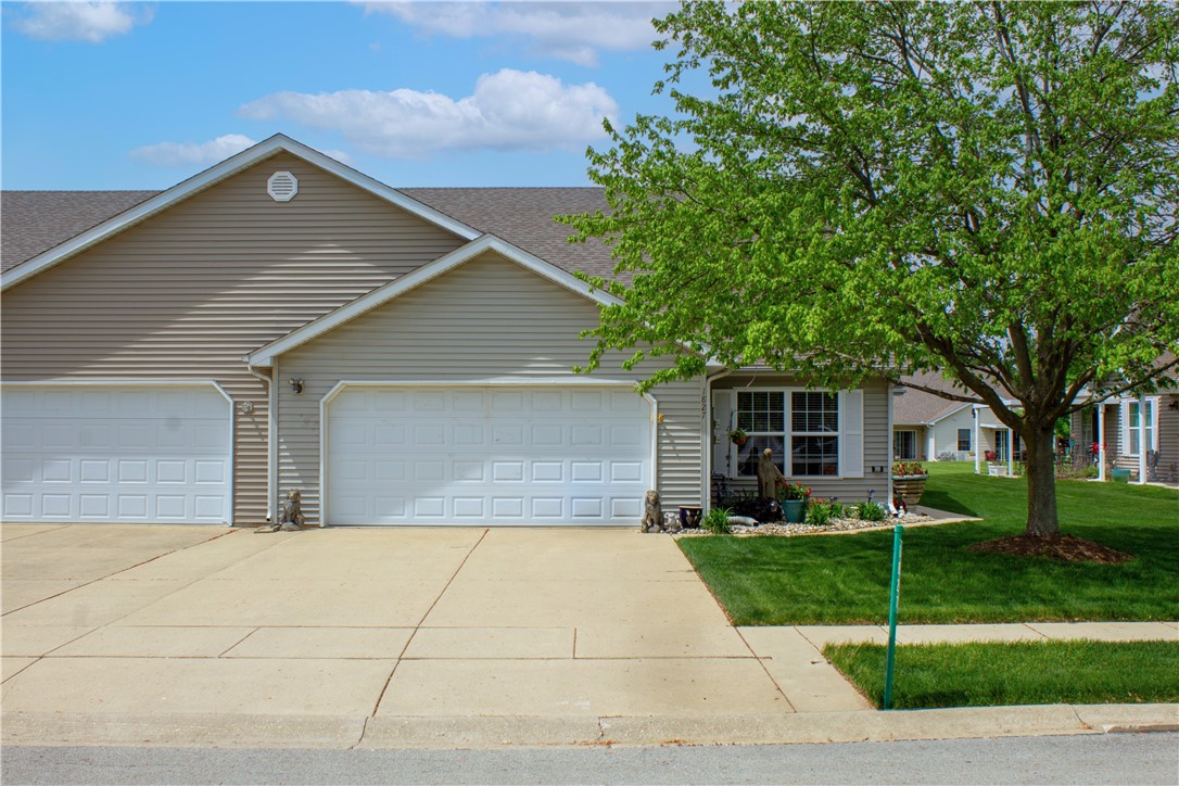 1827 S Albany Court Property Photo 1