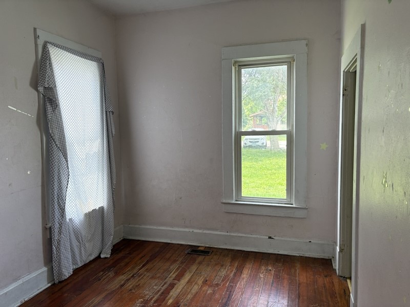 1908 Dewitt Avenue Property Photo 9
