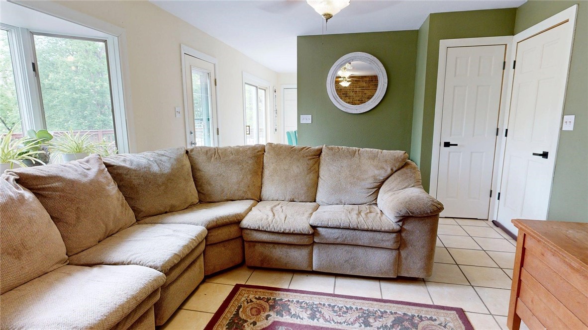 1230 Finley Avenue Property Photo 12