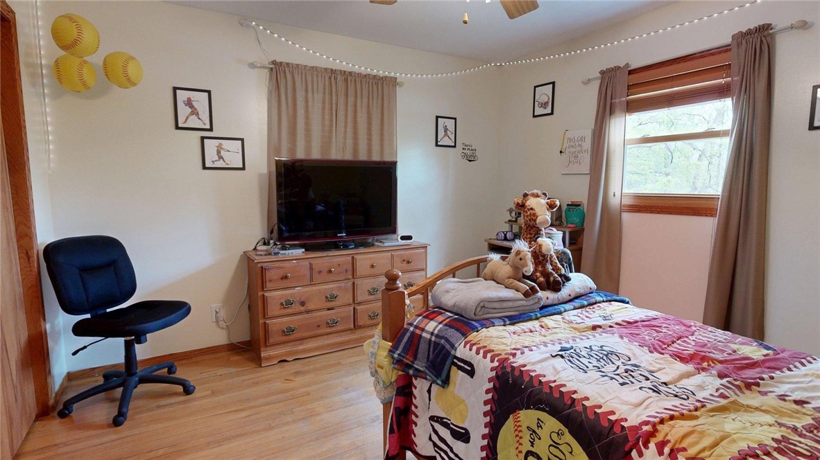 1230 Finley Avenue Property Photo 27