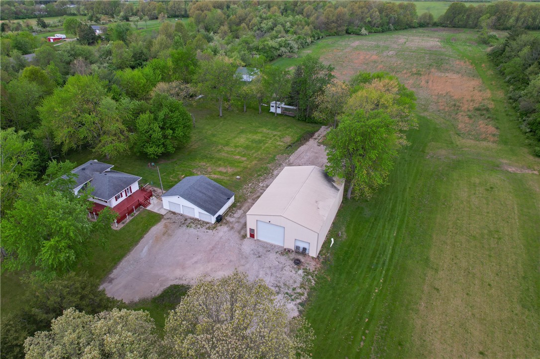 21398 Henning Road Property Photo 1