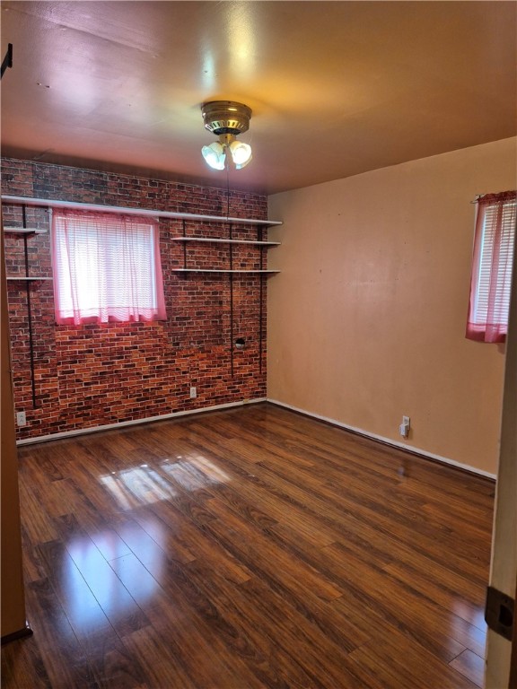 1102 Moore Street Property Photo 5