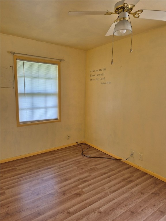 1102 Moore Street Property Photo 6