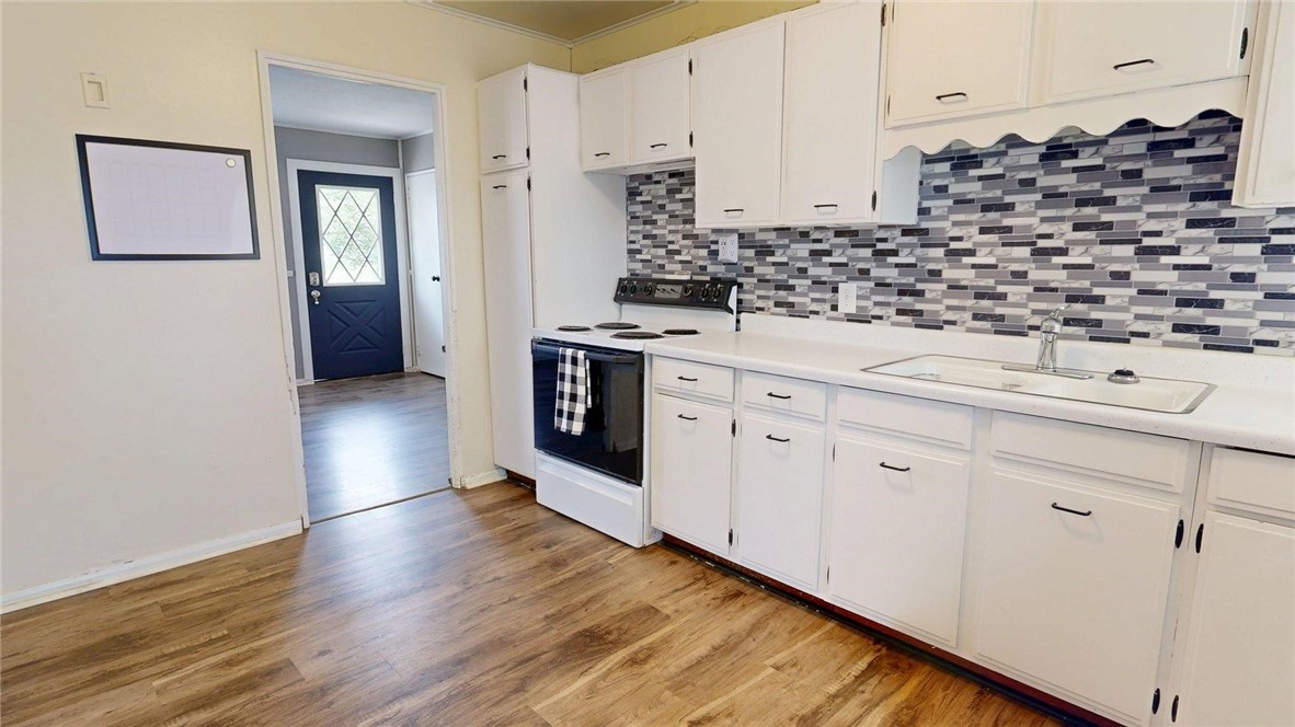 19 7th Drive Property Photo 6