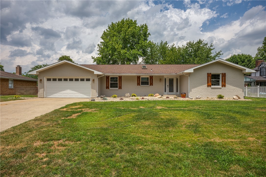 810 Park Hills Drive Property Photo 1