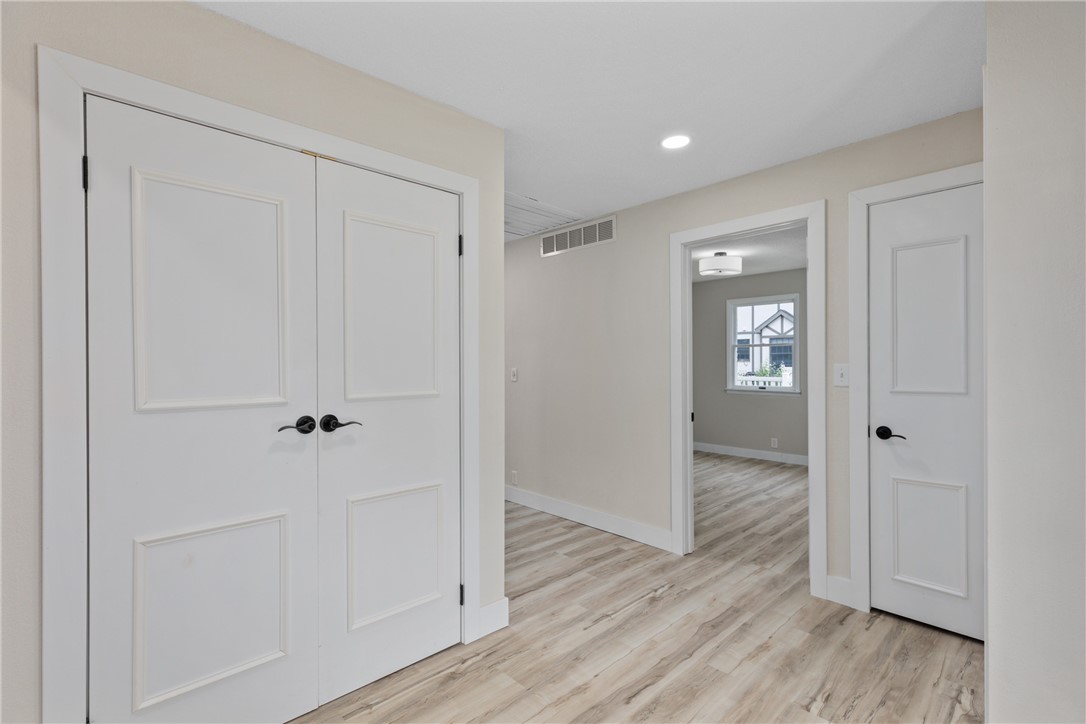 810 Park Hills Drive Property Photo 6