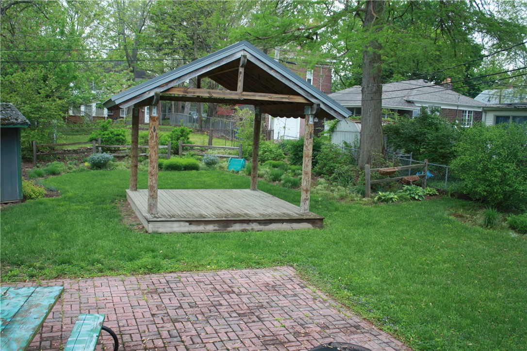 525 S Monroe Street Property Photo 10