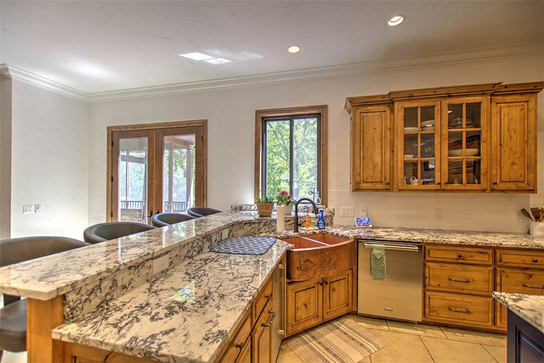 2125 Reserve Way Property Photo 15