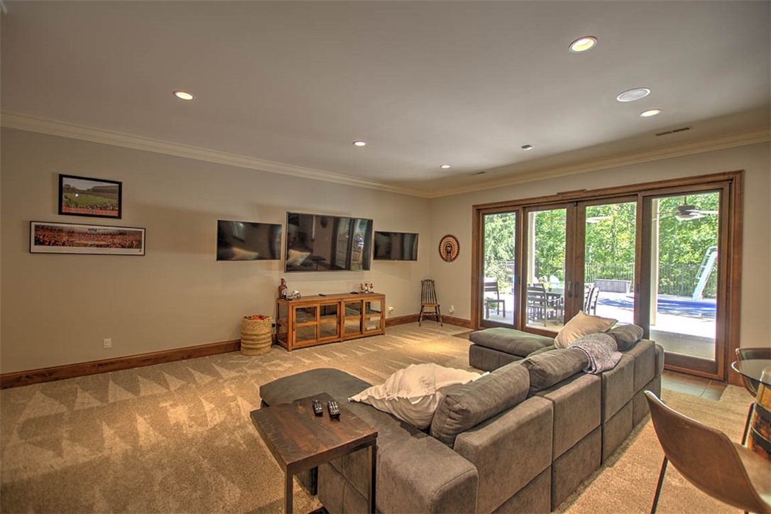 2125 Reserve Way Property Photo 31