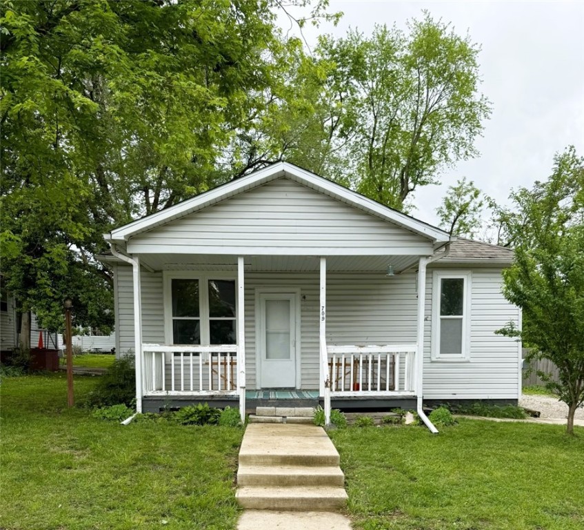 709 10th Street Property Photo 1
