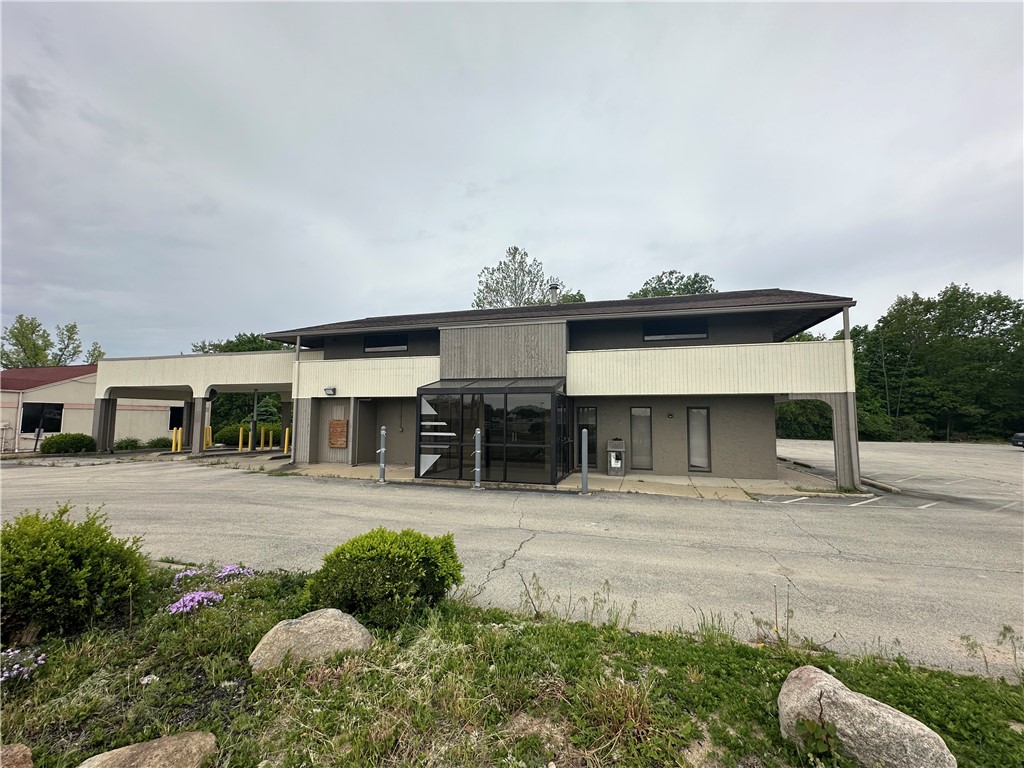 2806 N Vermilion Street Property Photo