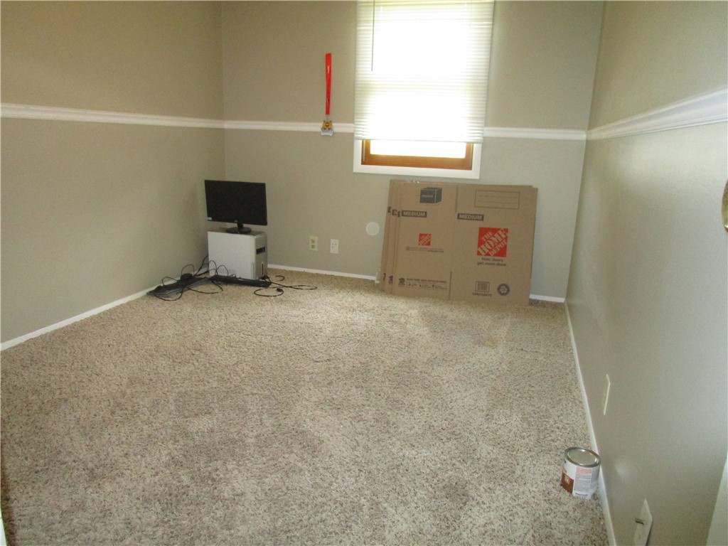 205 Franklin Street Property Photo 8