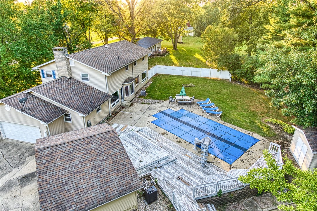 18 Woodmere Drive Property Photo 1