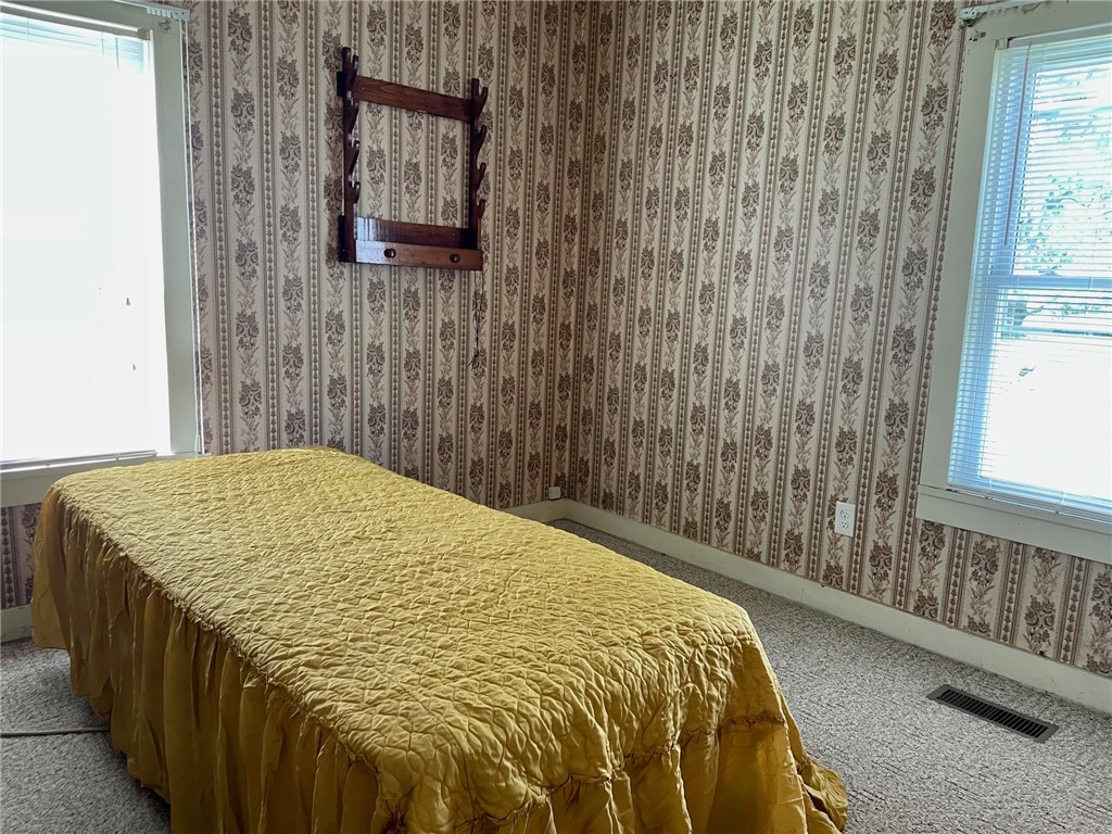 6 S Oakland Road Property Photo 6