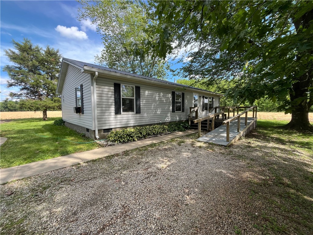3691 N 1100th Street Property Photo 4