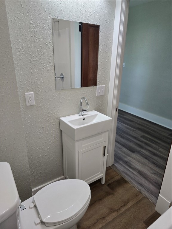 107 & 105 S Edwards Street Property Photo 15
