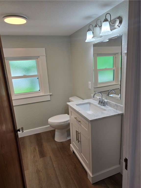 107 & 105 S Edwards Street Property Photo 18