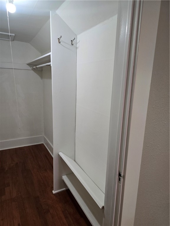 107 & 105 S Edwards Street Property Photo 23